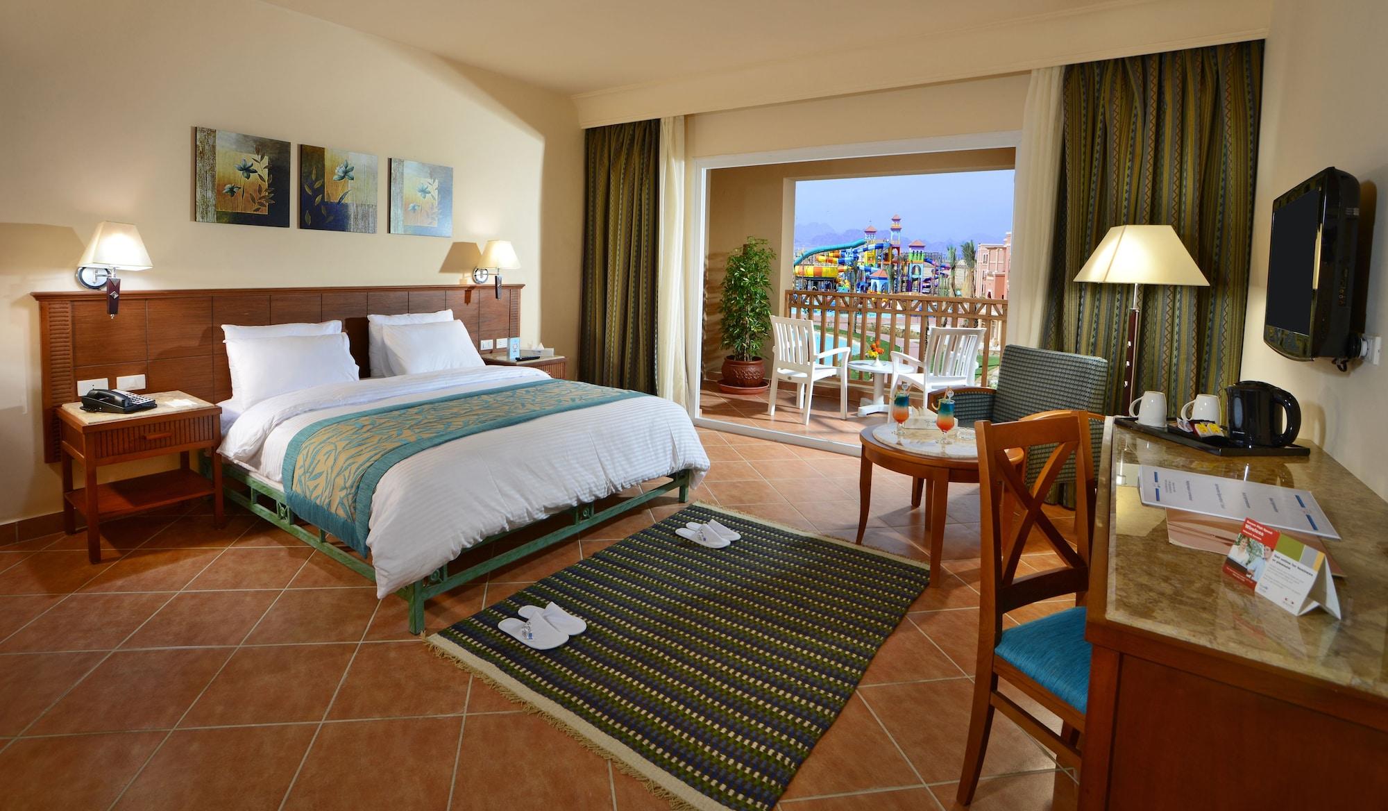 Hotel Charmillion Club Aquapark Sharm El-Sheikh Exterior foto A room at the Hilton Sharm El Sheikh