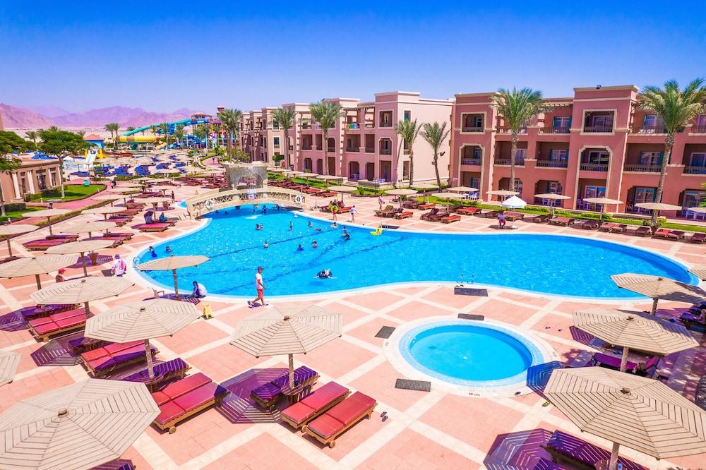 Hotel Charmillion Club Aquapark Sharm El-Sheikh Exterior foto A resort in Sharm El Sheikh