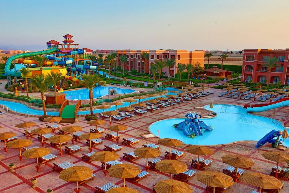 Hotel Charmillion Club Aquapark Sharm El-Sheikh Exterior foto Aqua Park at Hilton Sharm El-Sheikh Resort