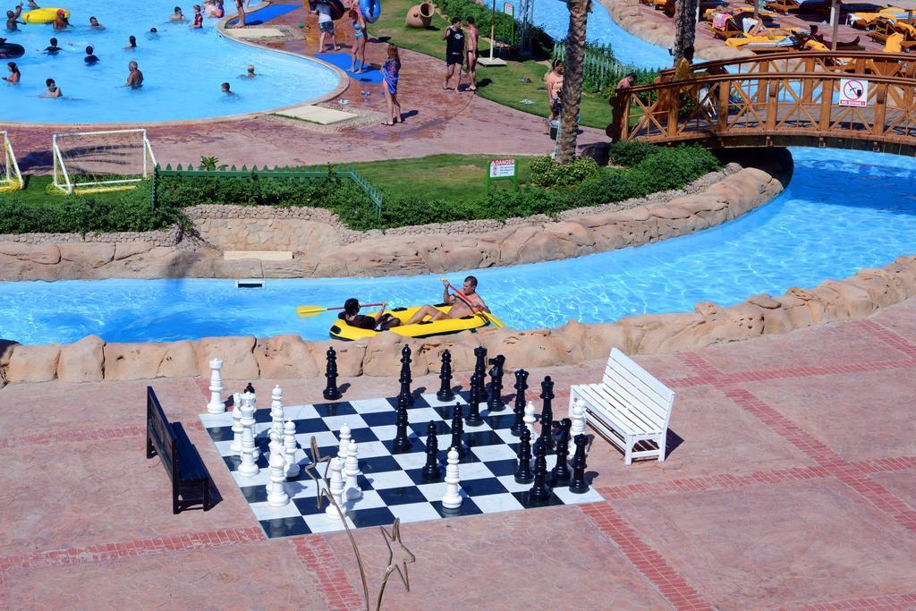 Hotel Charmillion Club Aquapark Sharm El-Sheikh Exterior foto The "River of Life"